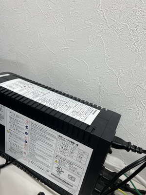 雷でupsが壊れました。市内の診療所のあちこちで同タイミングでPCが壊れいたらしい。電子カルテを守れたけれど新品買い替えに30000円。痛い出費です。